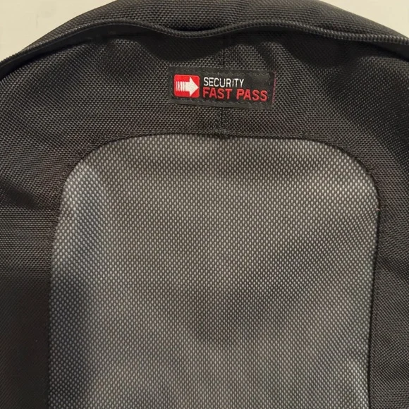 Victorinox Swiss Army Black Architecture 3.0 Zipper Laptop Backpack 31322301 - Picture 8 of 16